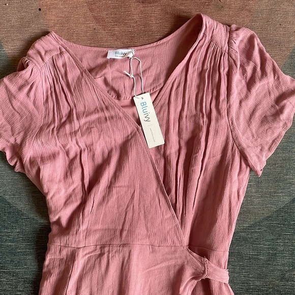 NWT Bluivy True Wrap Pink Flutter Sleeve Maxi Dress M/L - Picture 7 of 9